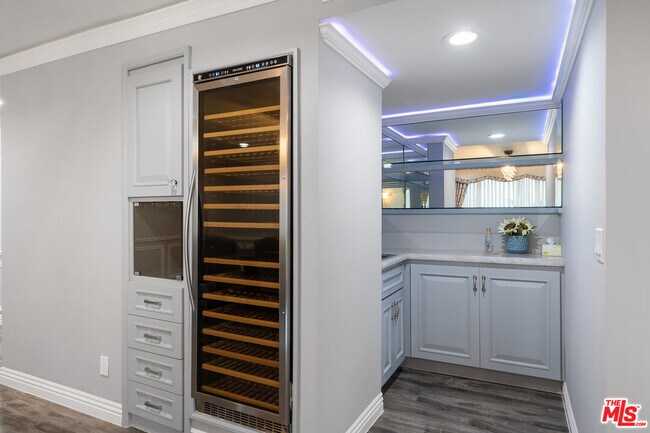 Building Photo - 22711 Margarita Dr