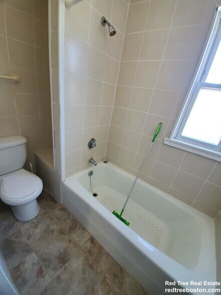 Building Photo - 803 Boylston St