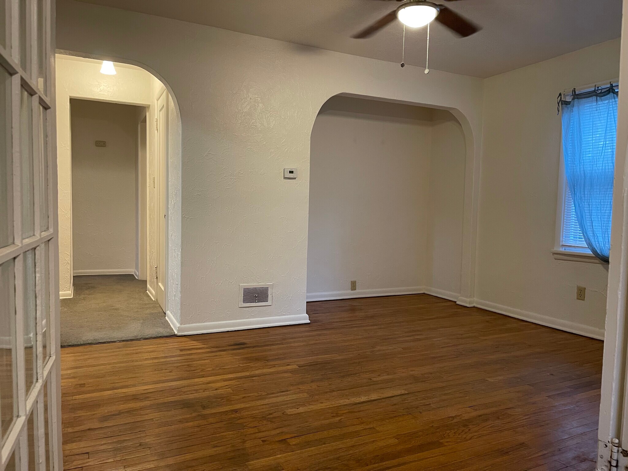 Building Photo - 706 S 25th St