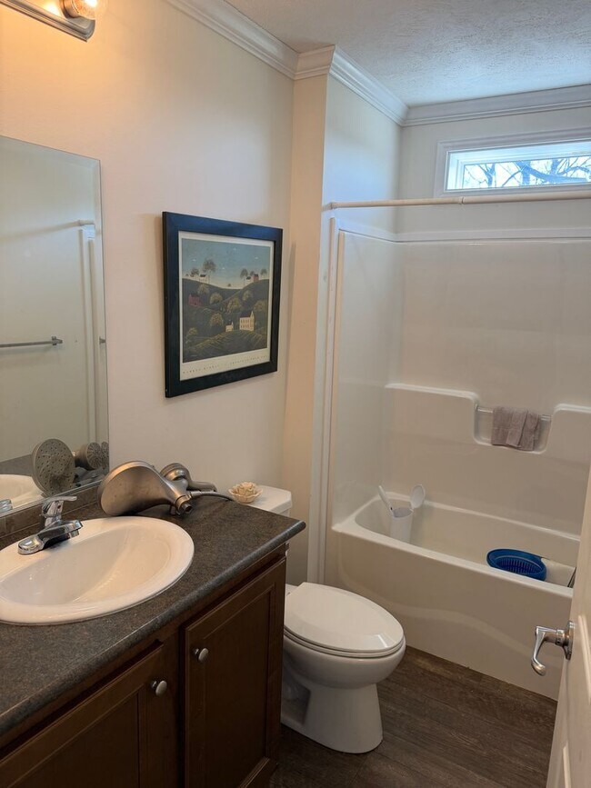 Building Photo - 5774 Glatfelters Station Rd