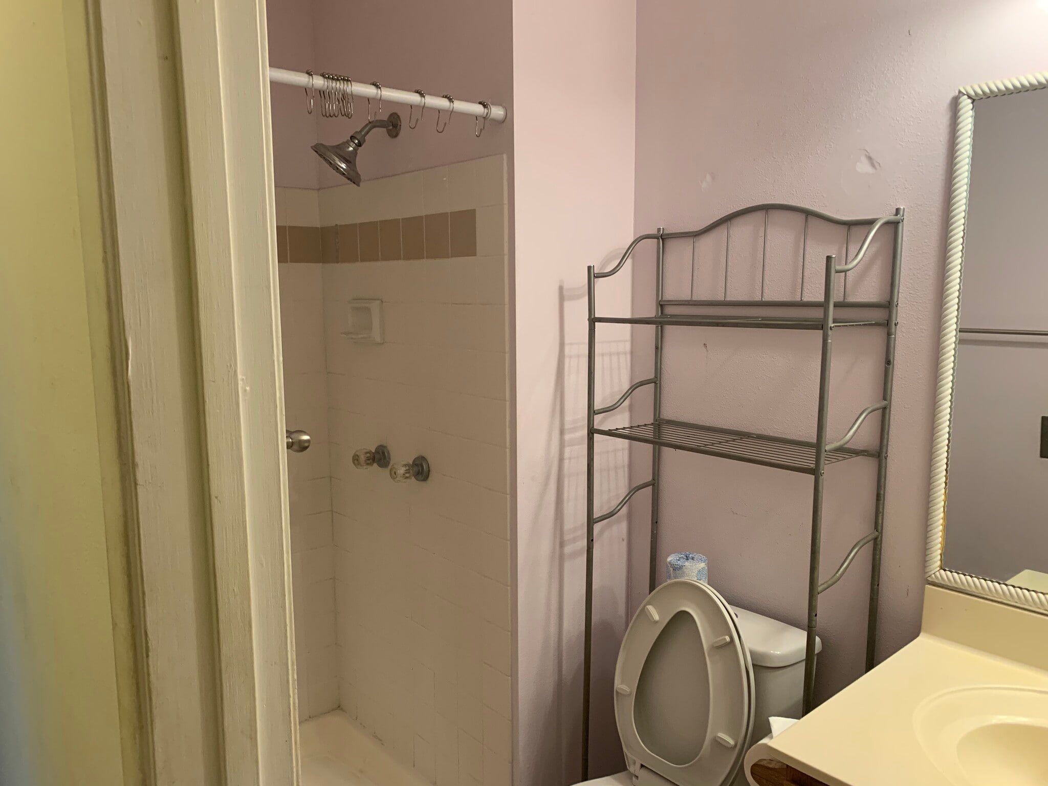 bathroom2 - 76-251 Kanaka St