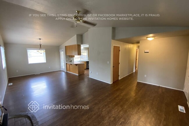 Building Photo - 15505 18th Ave Ct E