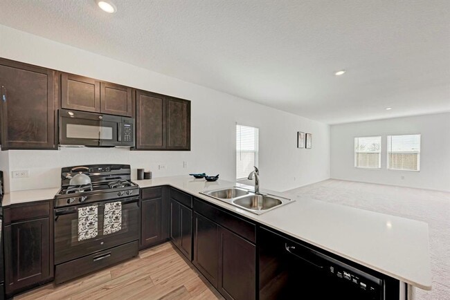 Building Photo - 526 Thunderstorm Ave