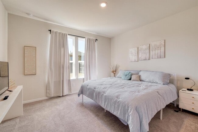 Building Photo - 248 Cherry Vine Dr