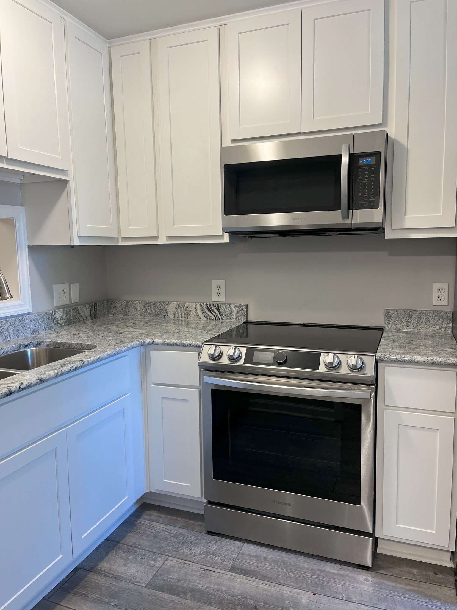 Building Photo - 1303 Dover St