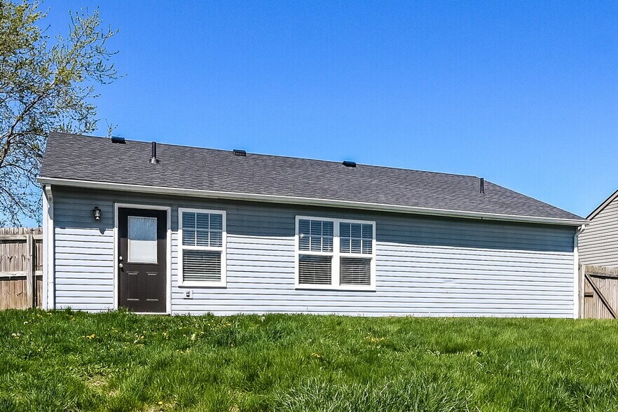 Building Photo - 12719 Spurrington Way