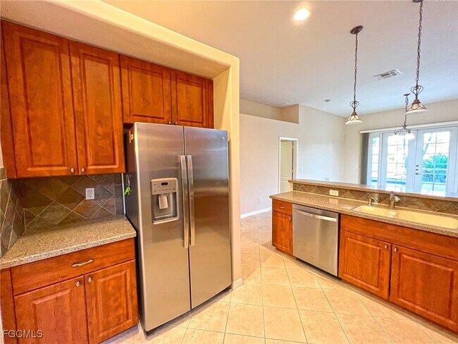 Building Photo - 15459 Laguna Hills Dr