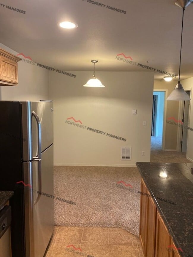 Building Photo - STATUS: AVAILABLE | R202 | $1895.00 + $100...