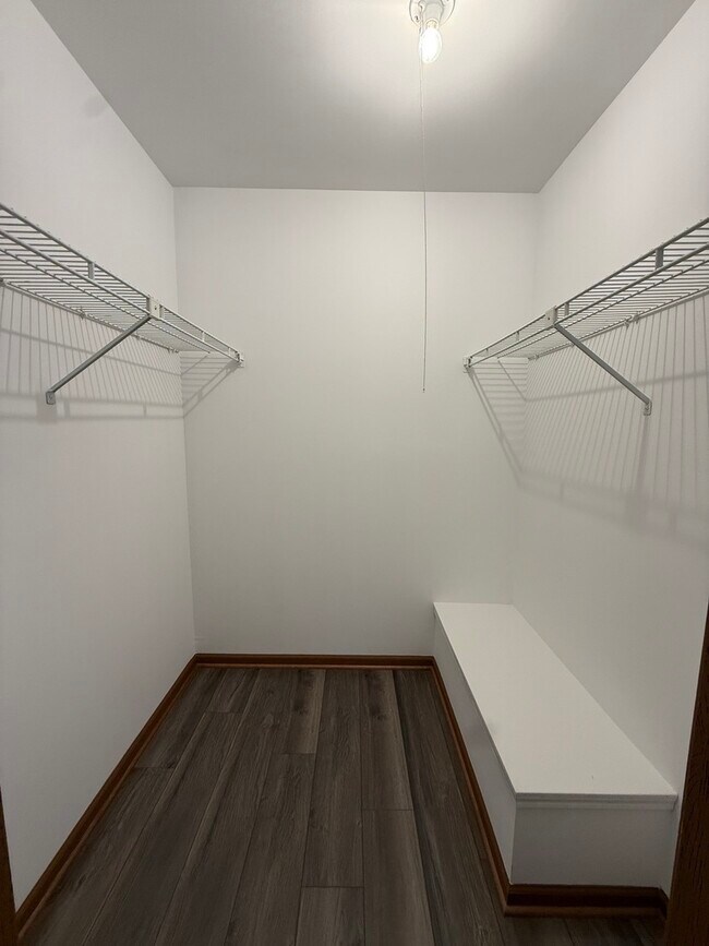 Building Photo - 53 Spuhler Dr