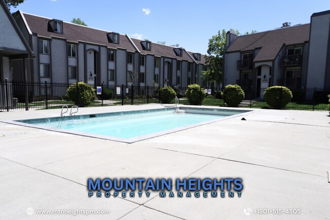 Building Photo - 415 E Creekside Cir