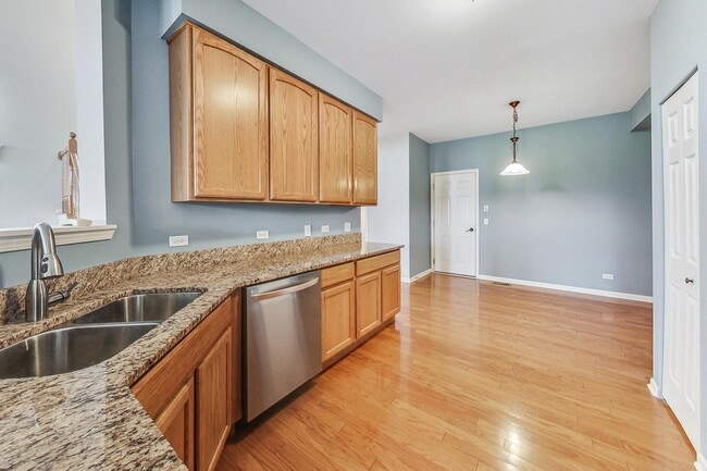 Building Photo - 3211 Ronan Dr