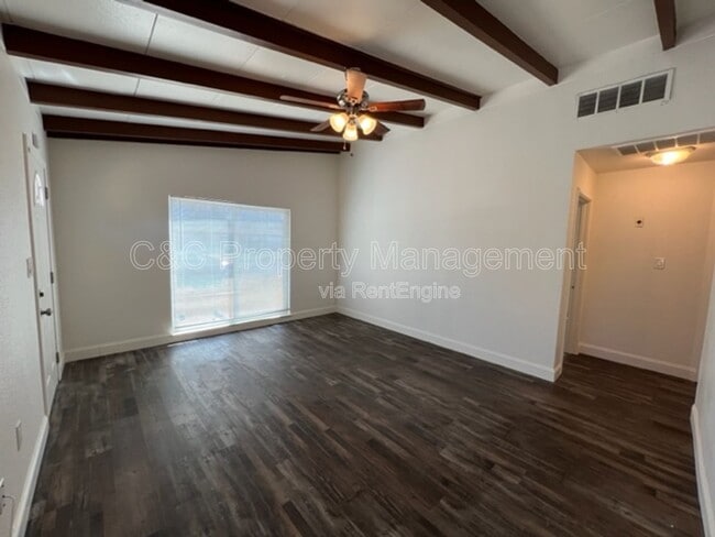 Building Photo - 2119 E Griffith Way