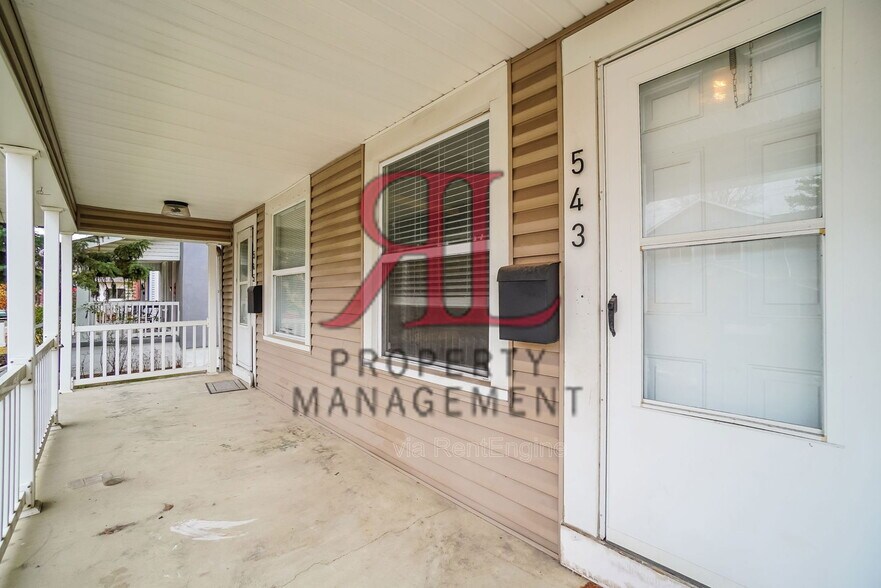 Building Photo - 543 E Jenkins Ave