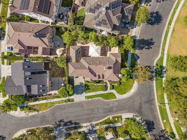 Building Photo - Luxurious French Country Estate in Ladera Ranch – Fully Furnished with Flexible Short-Term Lease ...