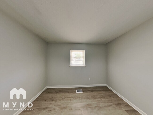 Building Photo - 3457 White Oak Ct