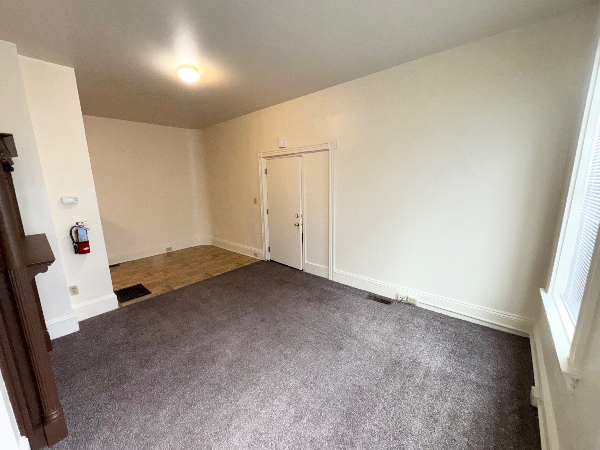 LIVING ROOM - 430 E King St