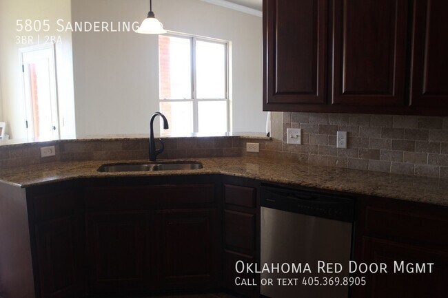 Building Photo - 5805 Sanderling Rd