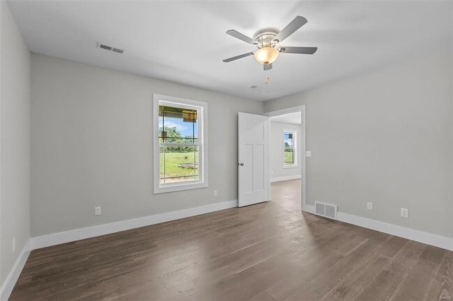 Building Photo - 128 Beechwood Ln