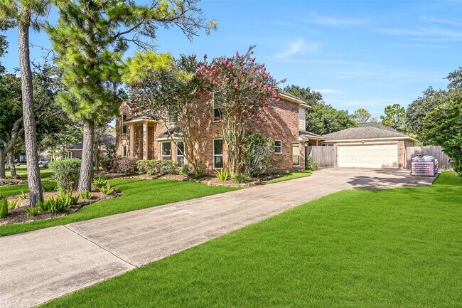 Building Photo - 513 Meadow Bend Dr