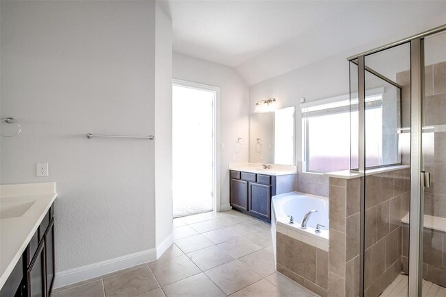 Building Photo - 2633 Steece Wy