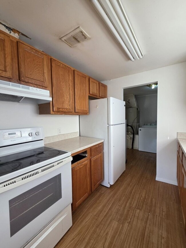 Building Photo - 65 S 6th St