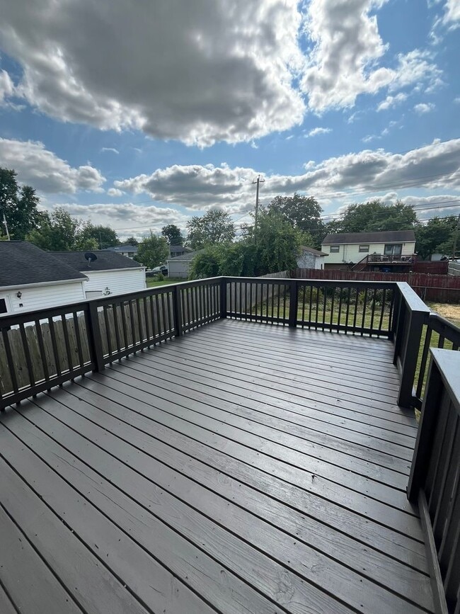 Building Photo - Renovated 5 Bedroom Home-Rare Find
