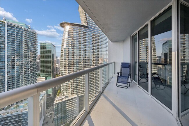Building Photo - 465 Brickell Ave