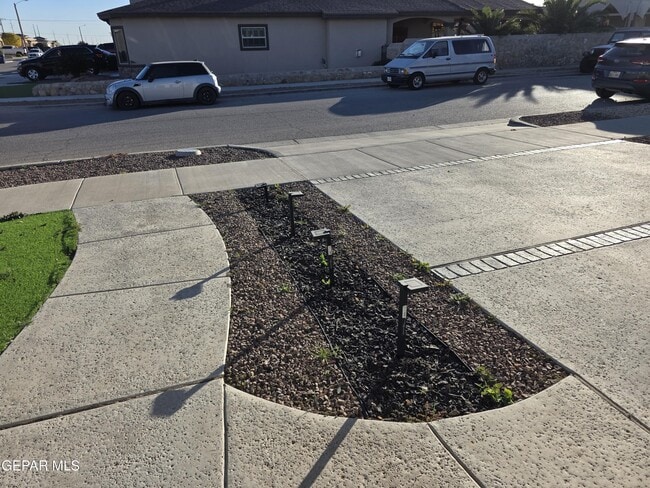 Building Photo - 13197 Hazy