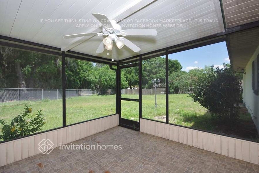 Building Photo - 1904 High Glen Ct N