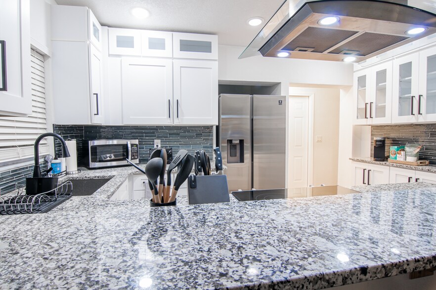 Building Photo - 3811 Hargill Dr