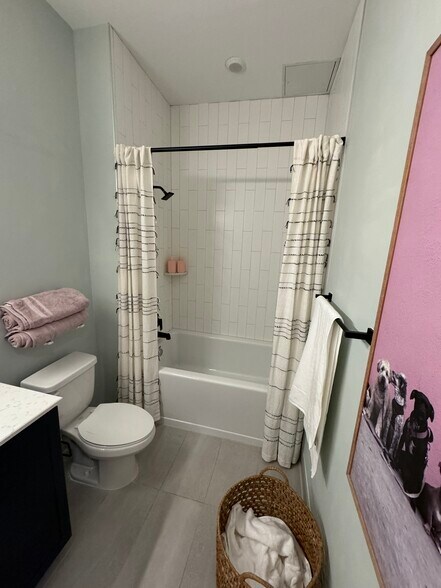 Building Photo - 47 NW 30th St