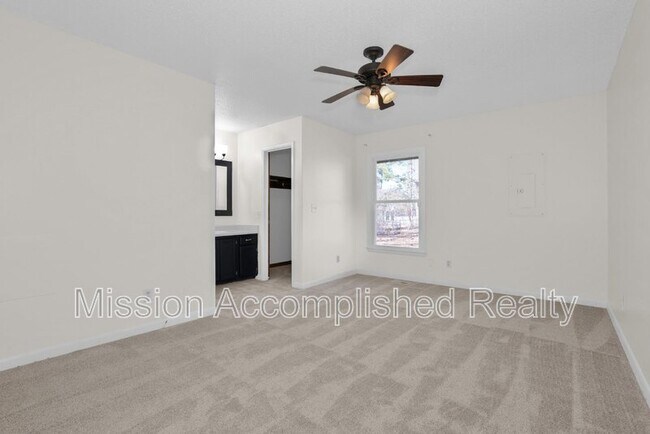 Building Photo - 7345 Pebblebrook Dr