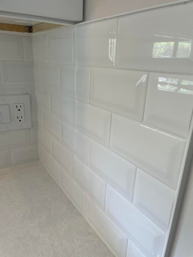 Building Photo - 104 Half Moon Cir