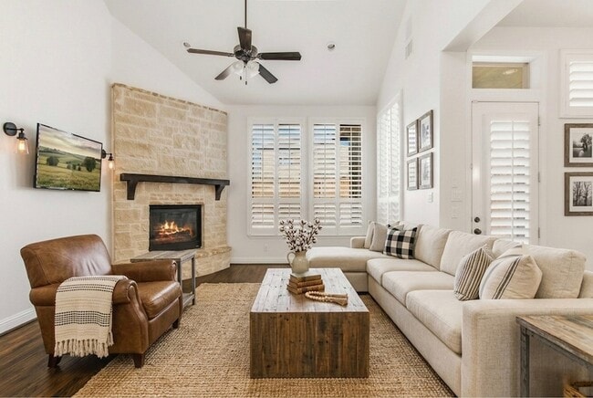 Building Photo - 4110 Maclin Dr