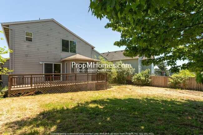 Building Photo - Bull Mountain Three Bedroom Home!