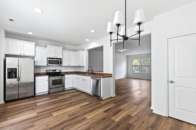 Building Photo - 4509 Middletown Dr
