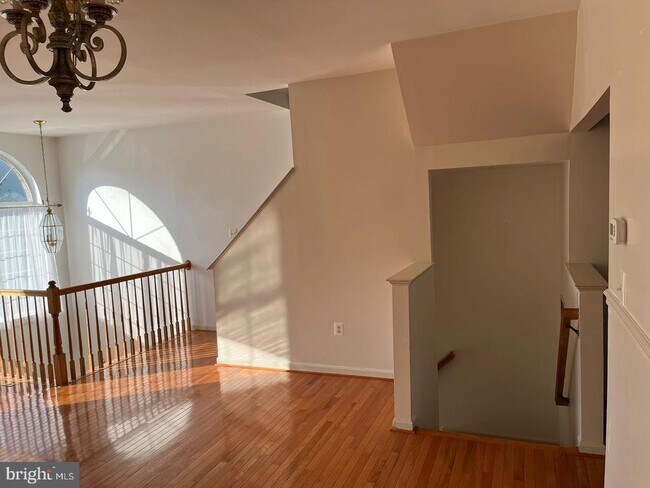 Building Photo - 13345 Misty Dawn Dr
