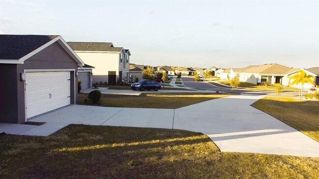 Building Photo - 4339 Swan St