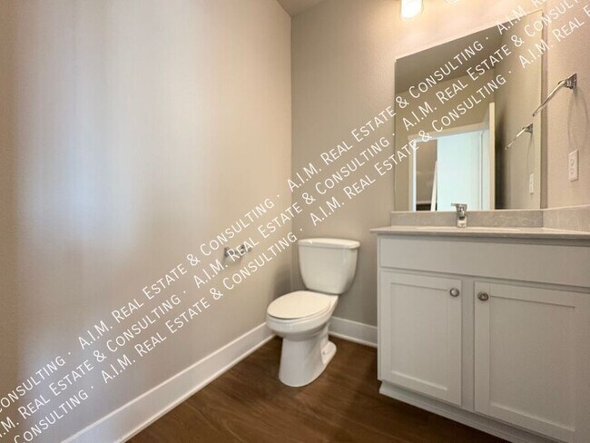 Building Photo - 284 Caspian Ct