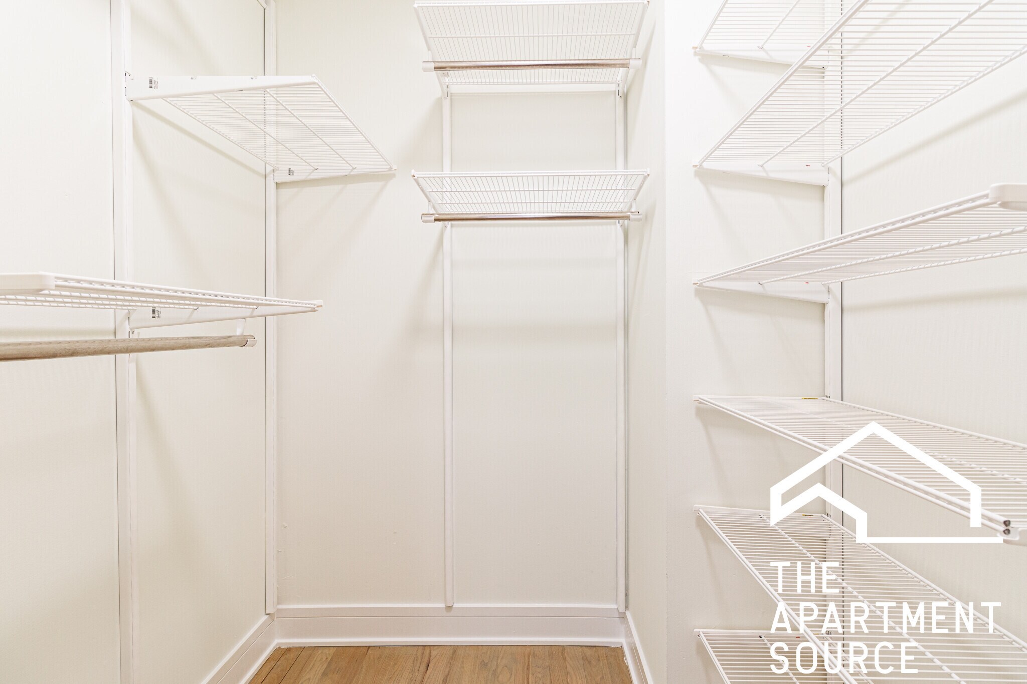 Building Photo - 939 W Grace St