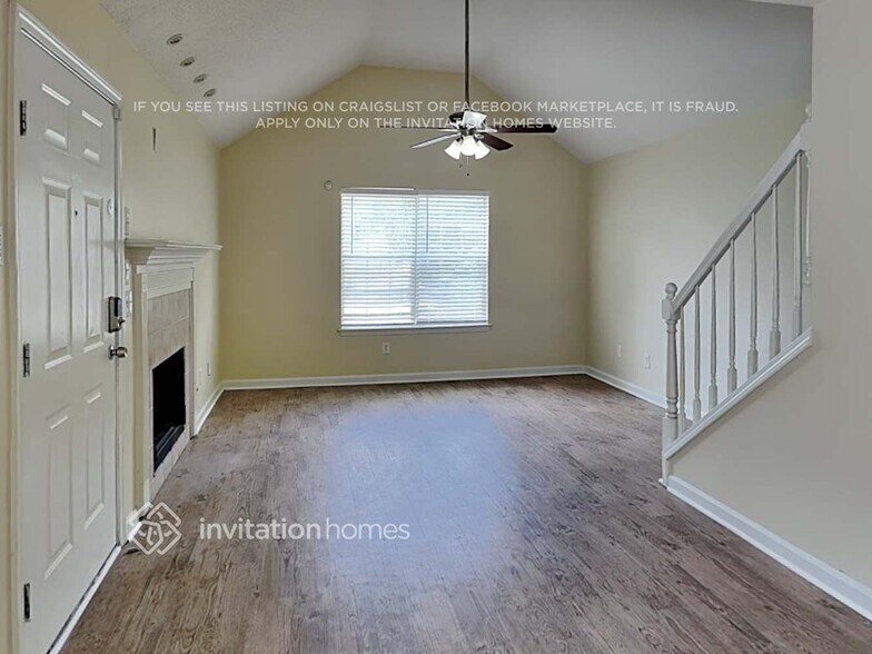 Building Photo - 1384 Camrose Ct