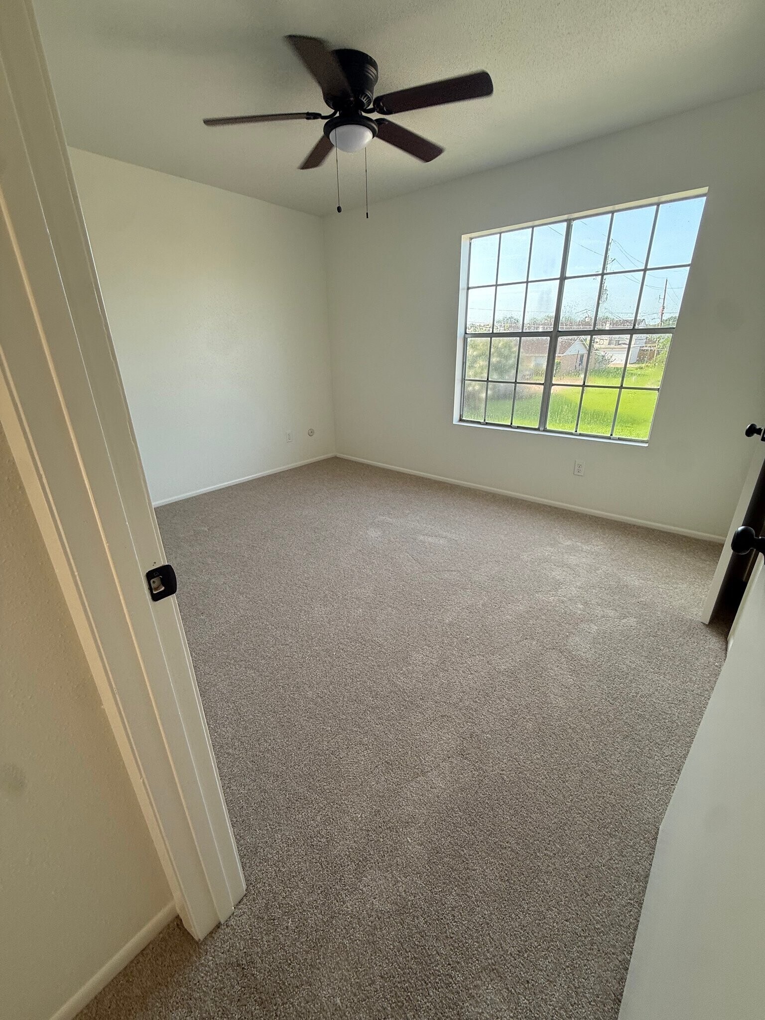 Building Photo - 1118 Sunmeadow Dr