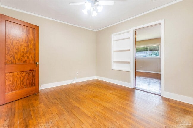 Building Photo - 1701 E Bobe St