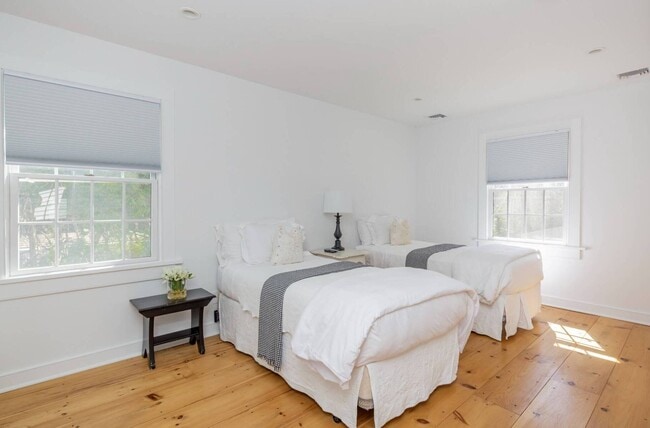 Building Photo - 57 Osborne Ln