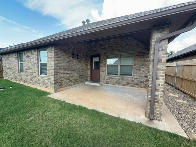 Building Photo - 18209 Bridlington Dr