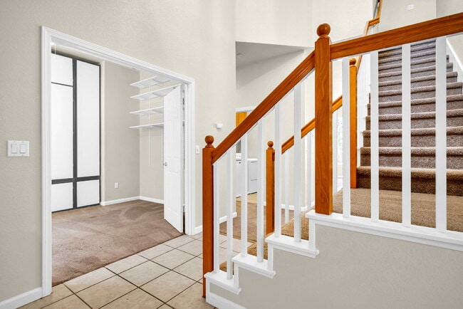 Building Photo - Move-In Ready 4-Bed, 3-Bath Gem in a Covet...