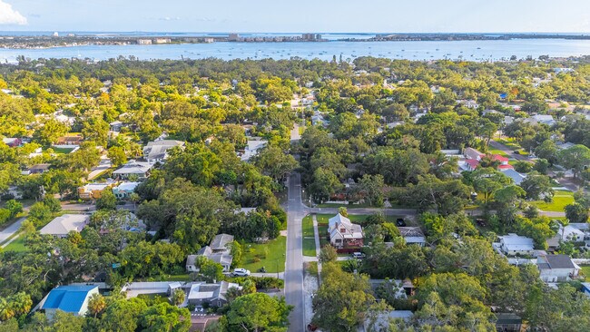 Building Photo - 2402 52nd St S