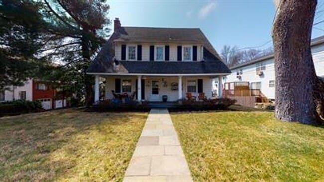 Primary Photo - 2 Bedroom 2.5 Bath Townhouse