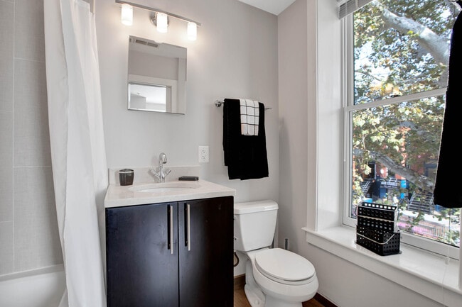 Building Photo - 1832 18th St NW