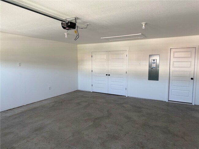 Building Photo - 3708 N Wiley Dr